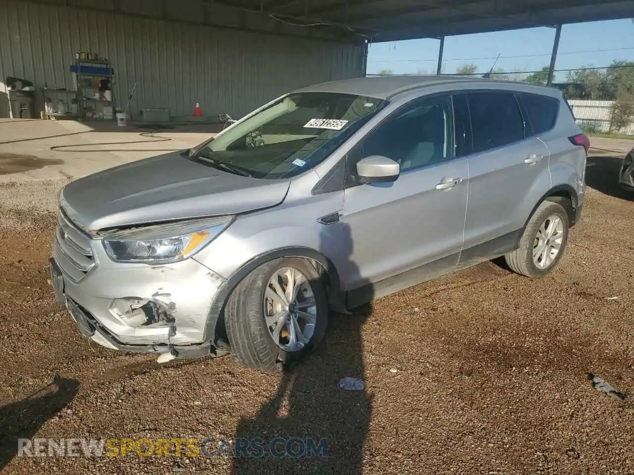 1 Photograph of a damaged car 1FMCU0GD7KUB57199 FORD ESCAPE 2019