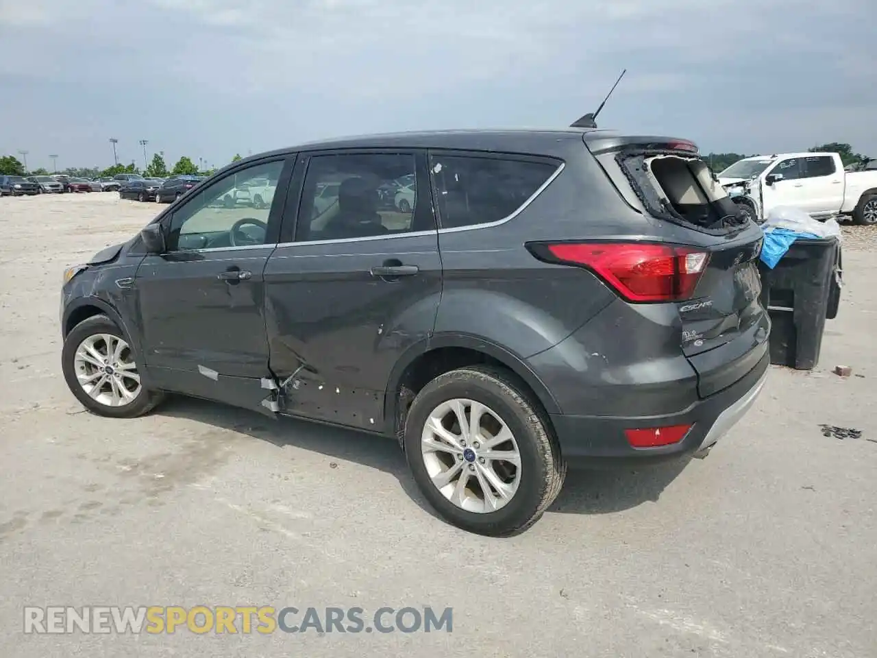 2 Photograph of a damaged car 1FMCU0GD7KUC26196 FORD ESCAPE 2019