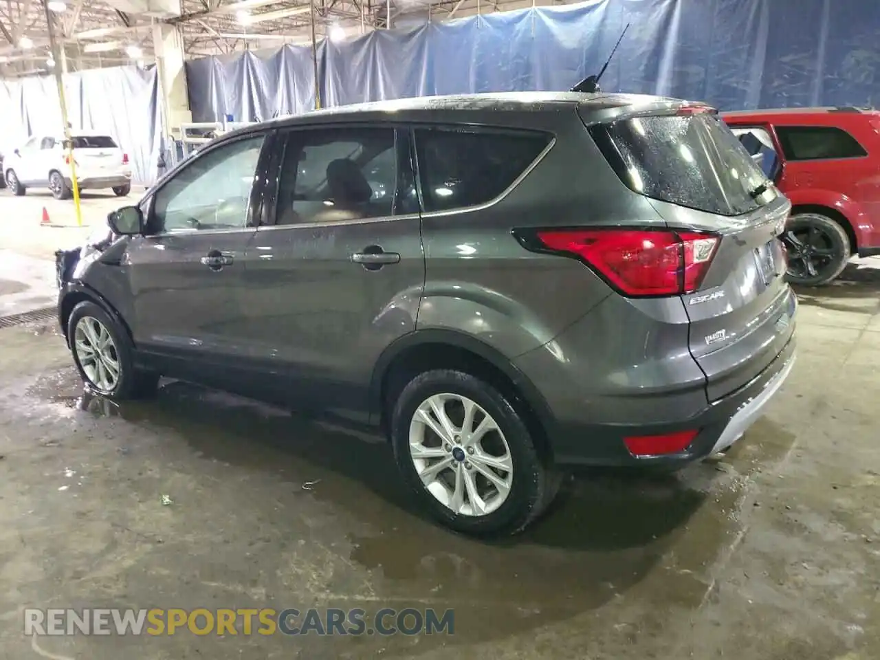 2 Photograph of a damaged car 1FMCU0GD8KUA33622 FORD ESCAPE 2019