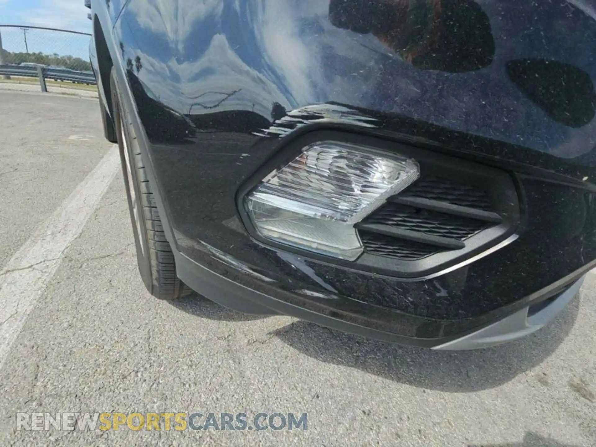 1 Photograph of a damaged car 1FMCU0GD8KUA67916 FORD ESCAPE 2019