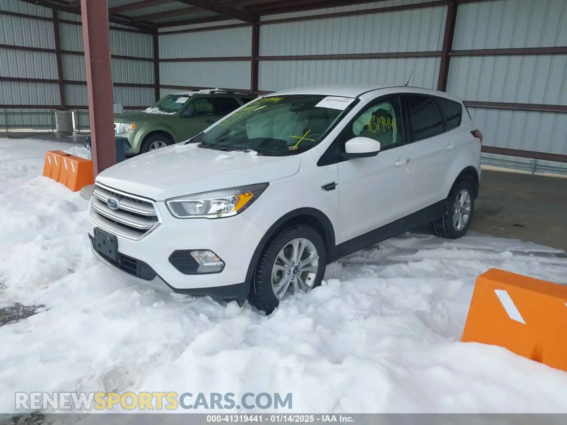 2 Photograph of a damaged car 1FMCU0GD9KUB27265 FORD ESCAPE 2019