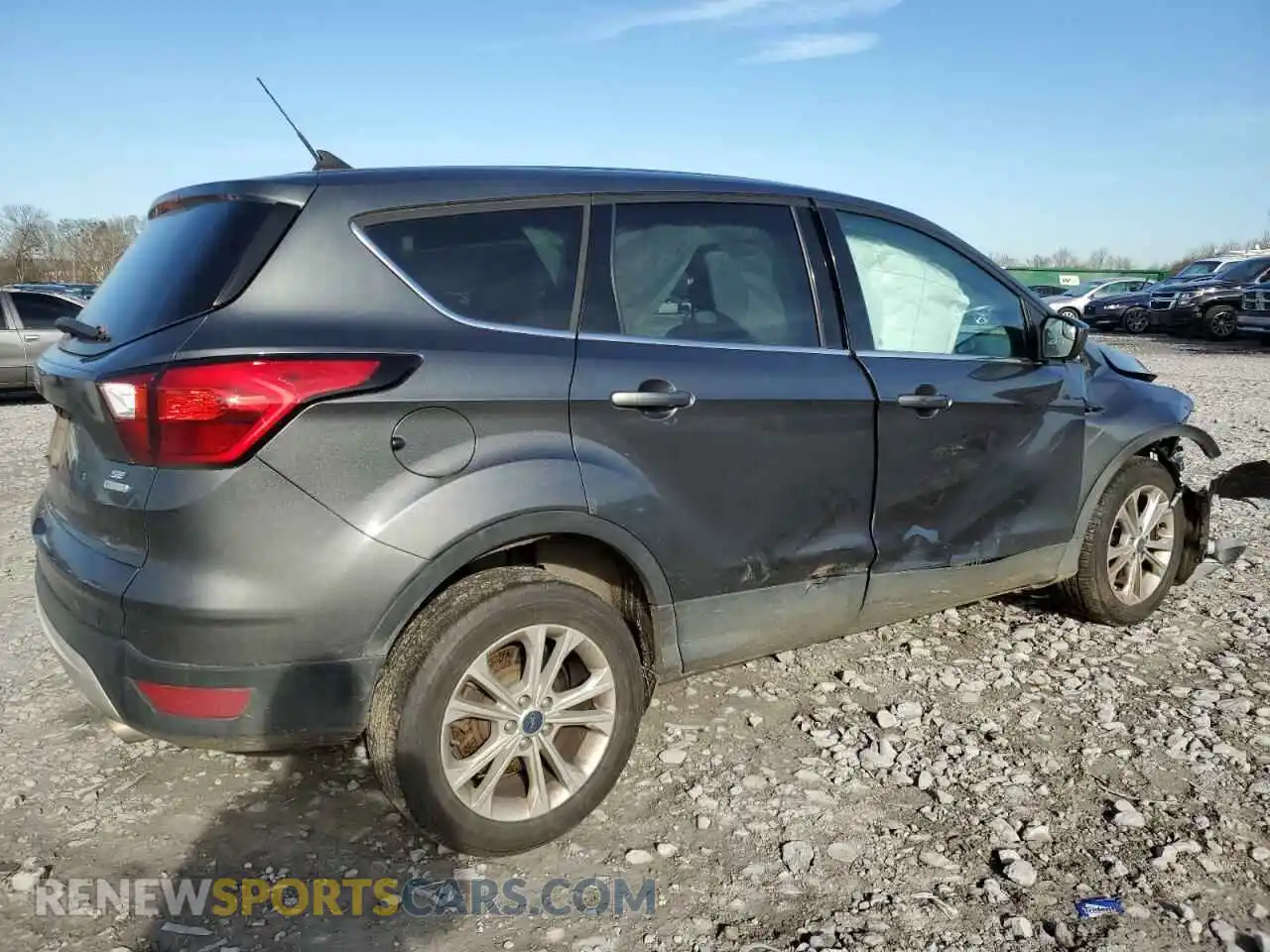 3 Photograph of a damaged car 1FMCU0GD9KUB30134 FORD ESCAPE 2019