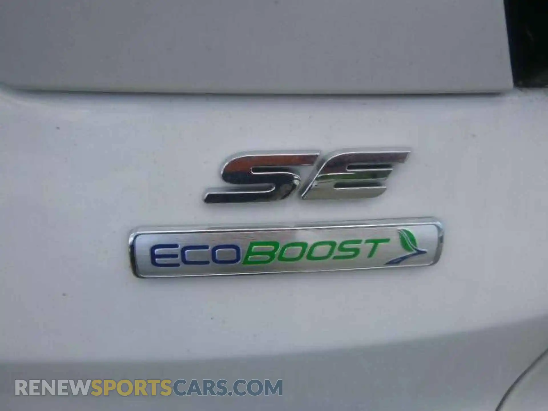 1 Photograph of a damaged car 1FMCU0GD9KUB82377 FORD ESCAPE 2019