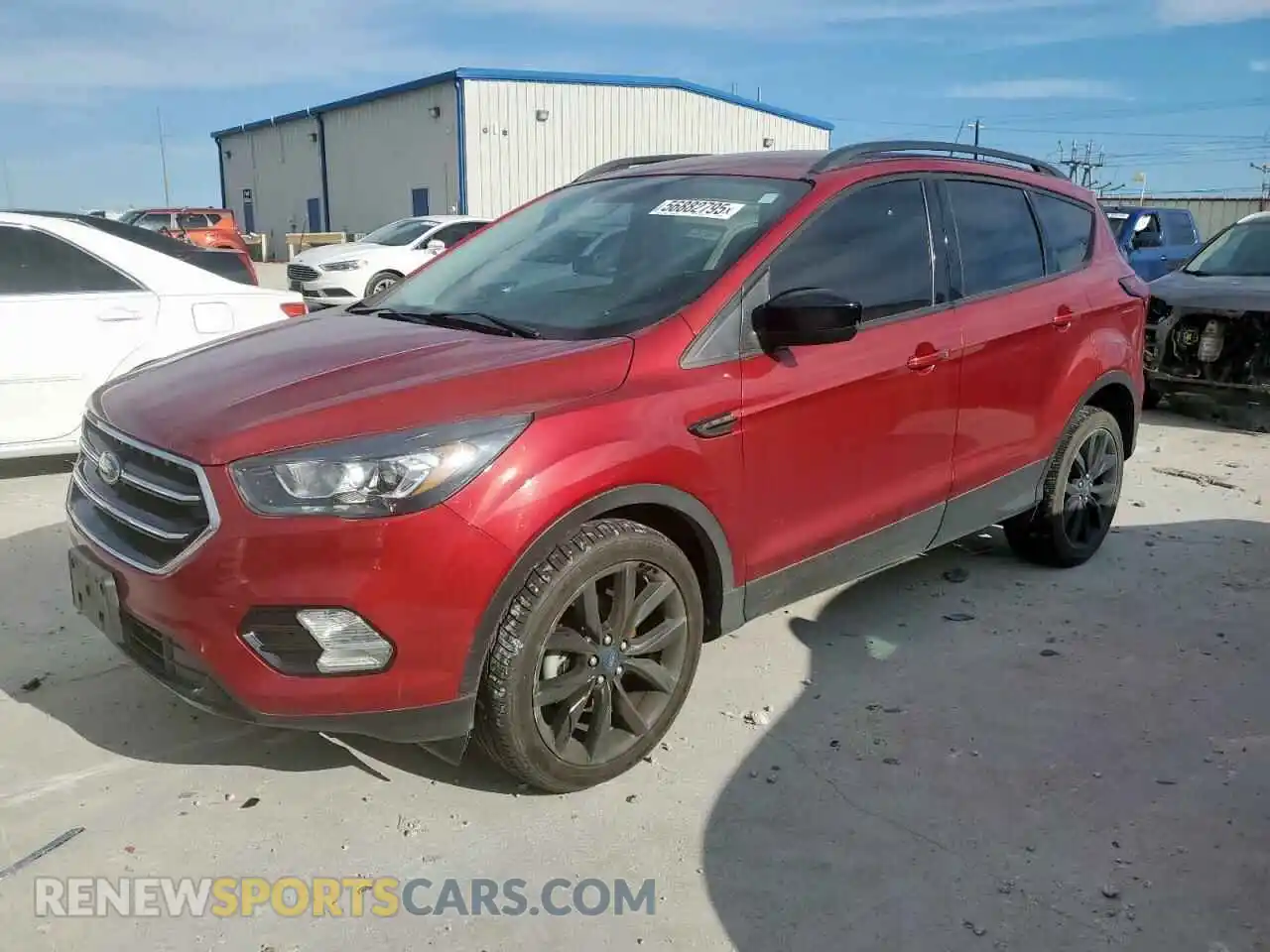 1 Photograph of a damaged car 1FMCU0GD9KUC36552 FORD ESCAPE 2019