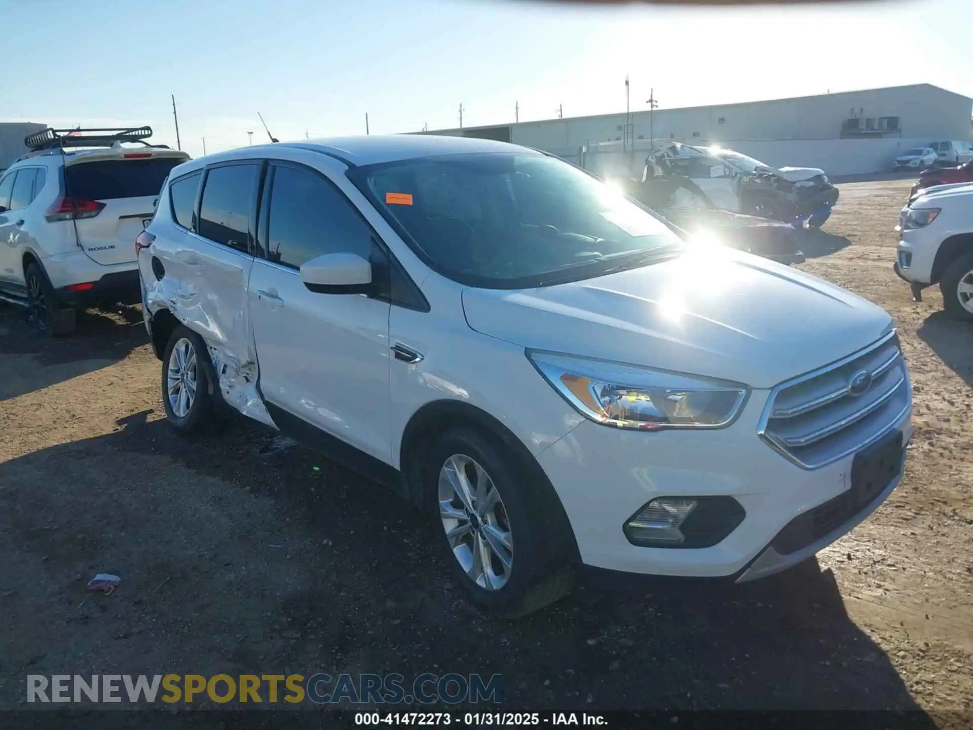 1 fotografías del automóvil dañado 1FMCU0GDXKUA34142 FORD ESCAPE 2019