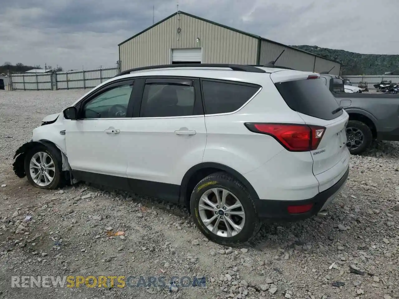 2 Photograph of a damaged car 1FMCU0HD1KUC30646 FORD ESCAPE 2019