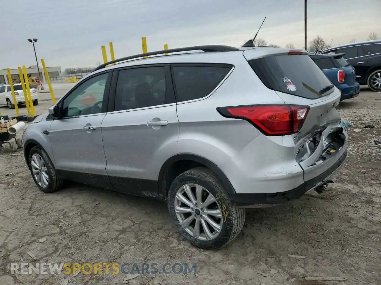 2 Photograph of a damaged car 1FMCU0HD3KUB65069 FORD ESCAPE 2019