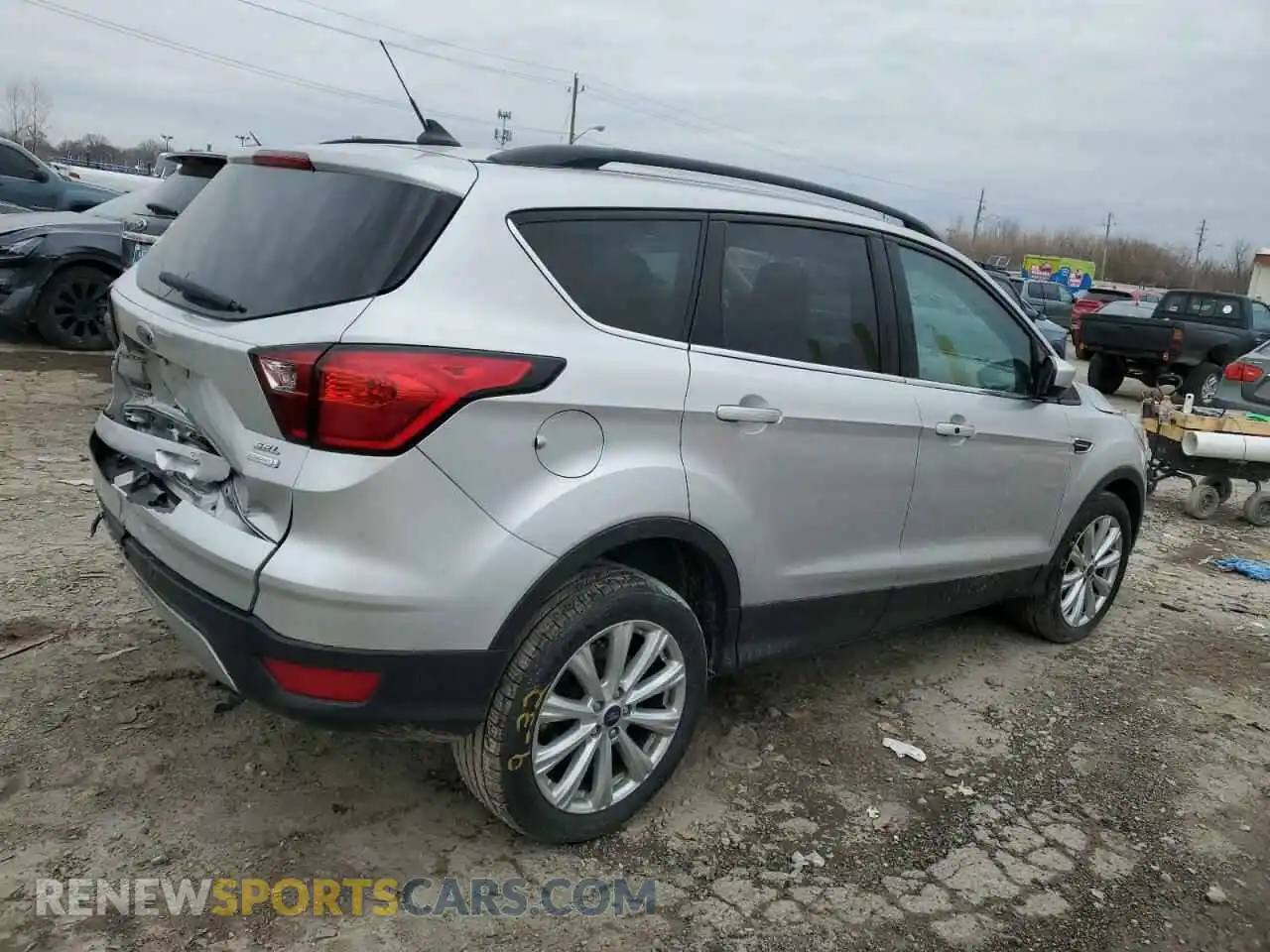 3 Photograph of a damaged car 1FMCU0HD3KUB65069 FORD ESCAPE 2019