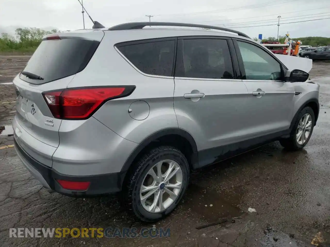 3 Photograph of a damaged car 1FMCU0HD4KUA97980 FORD ESCAPE 2019