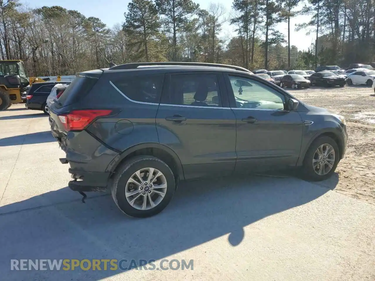 3 Photograph of a damaged car 1FMCU0HD4KUC57355 FORD ESCAPE 2019