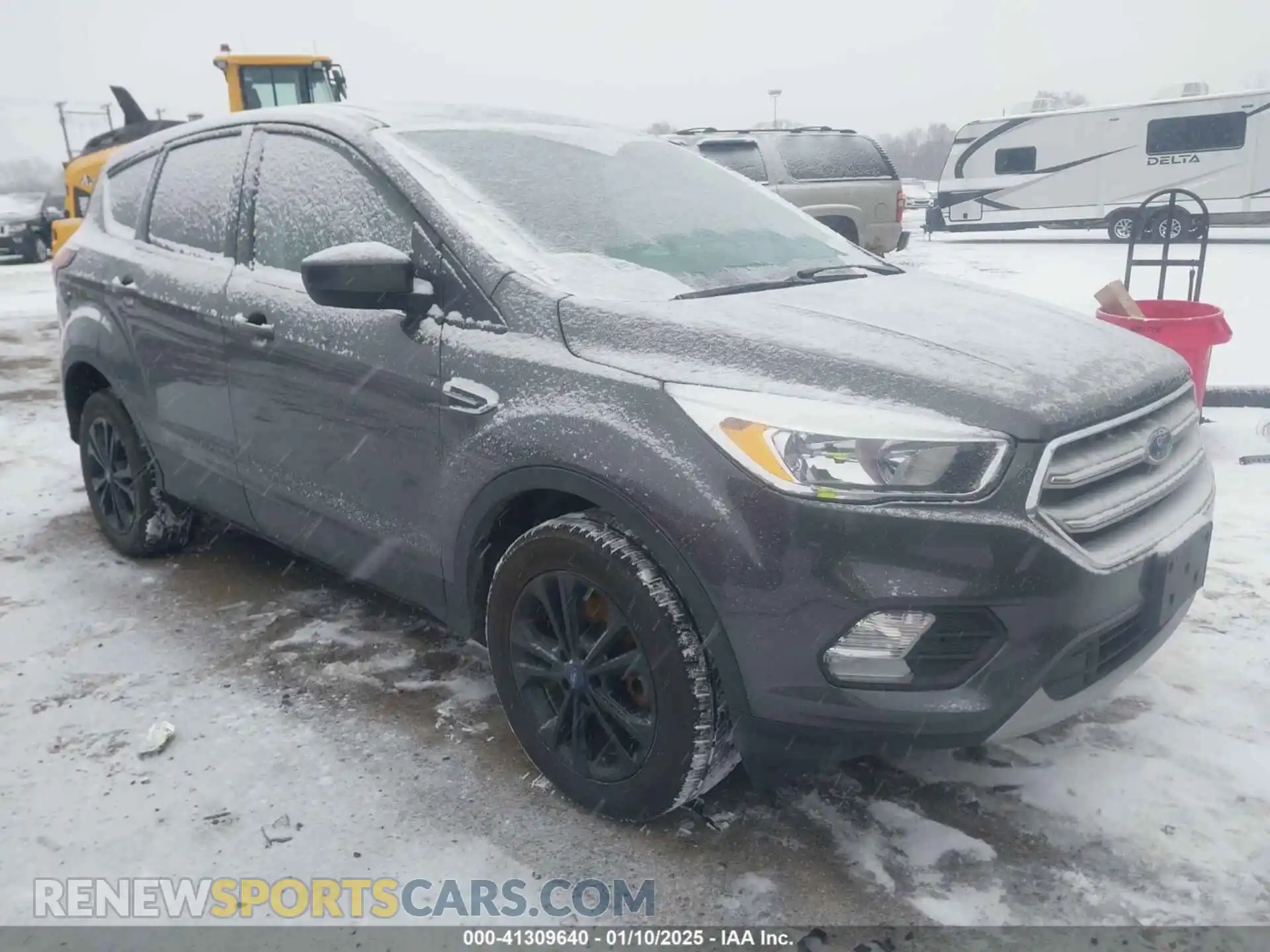 1 Фотография поврежденного автомобиля 1FMCU9GD0KUA08704 FORD ESCAPE 2019