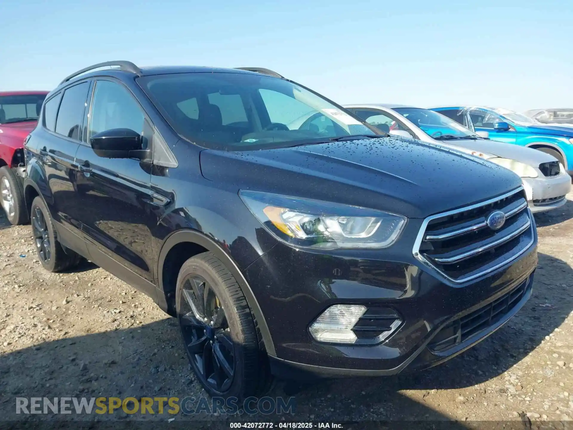 1 Photograph of a damaged car 1FMCU9GD0KUA67526 FORD ESCAPE 2019