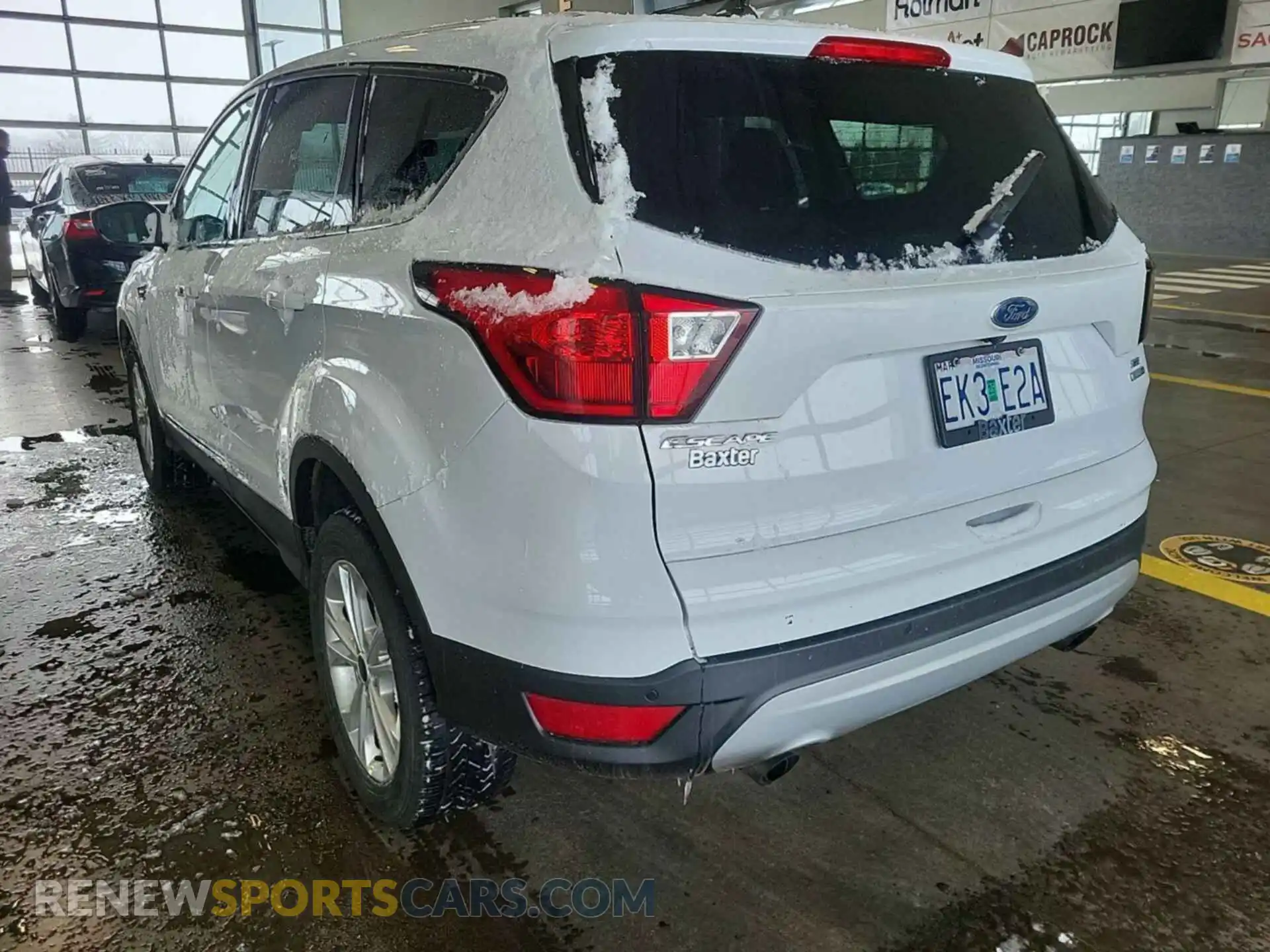 3 Photograph of a damaged car 1FMCU9GD0KUB11878 FORD ESCAPE 2019