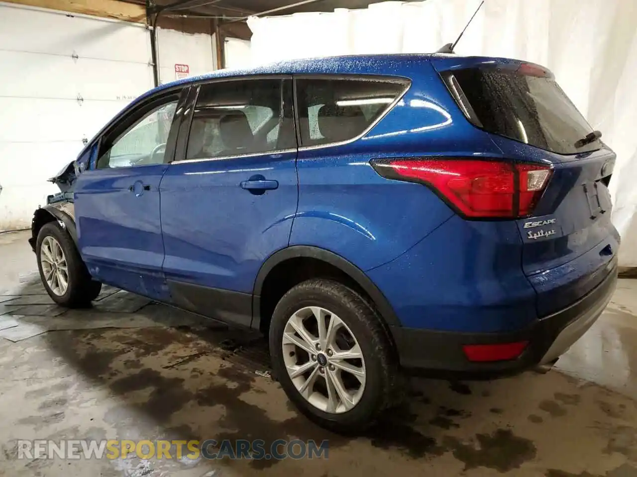 2 Photograph of a damaged car 1FMCU9GD0KUB23576 FORD ESCAPE 2019