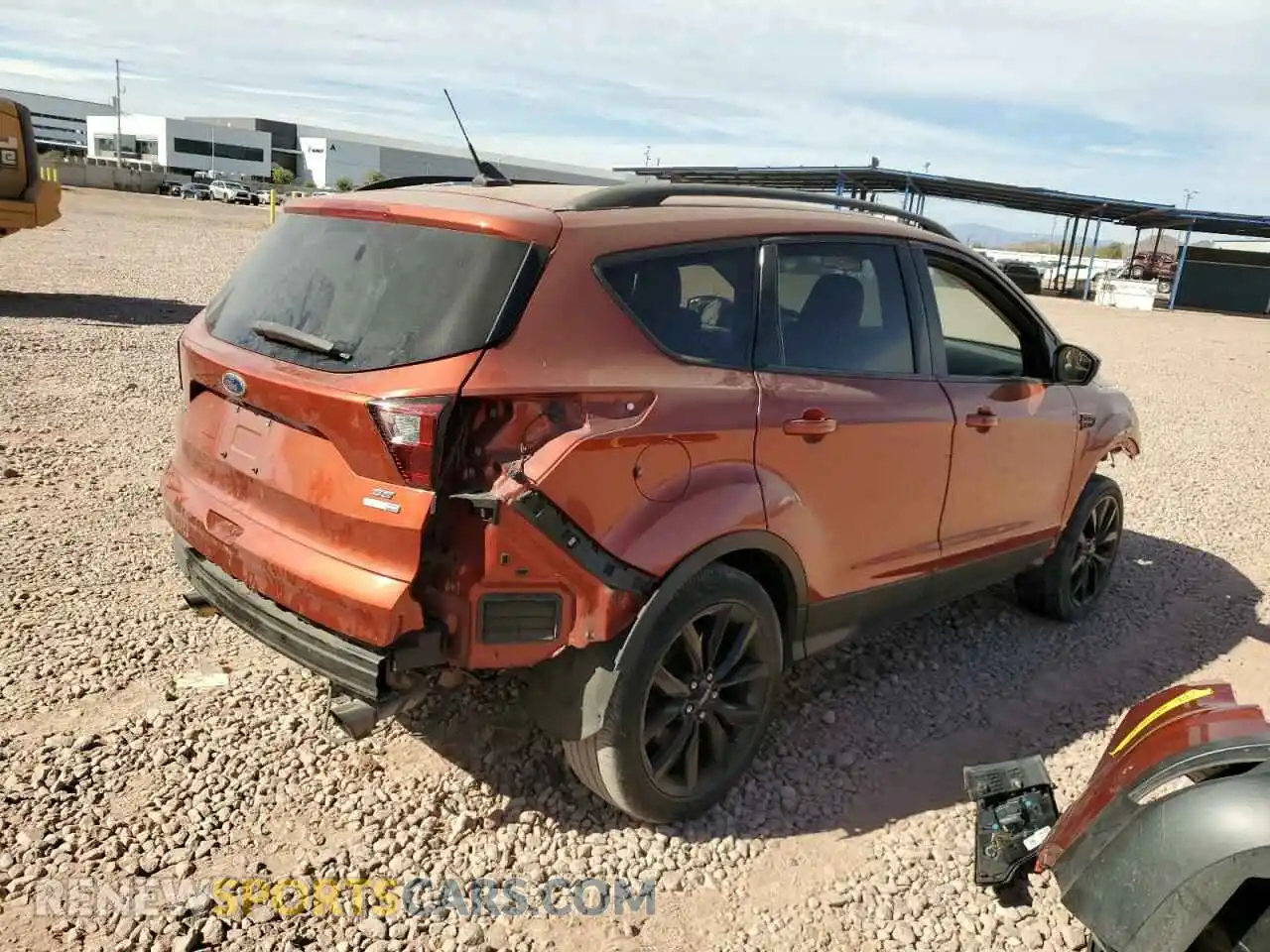 3 Photograph of a damaged car 1FMCU9GD0KUC04996 FORD ESCAPE 2019