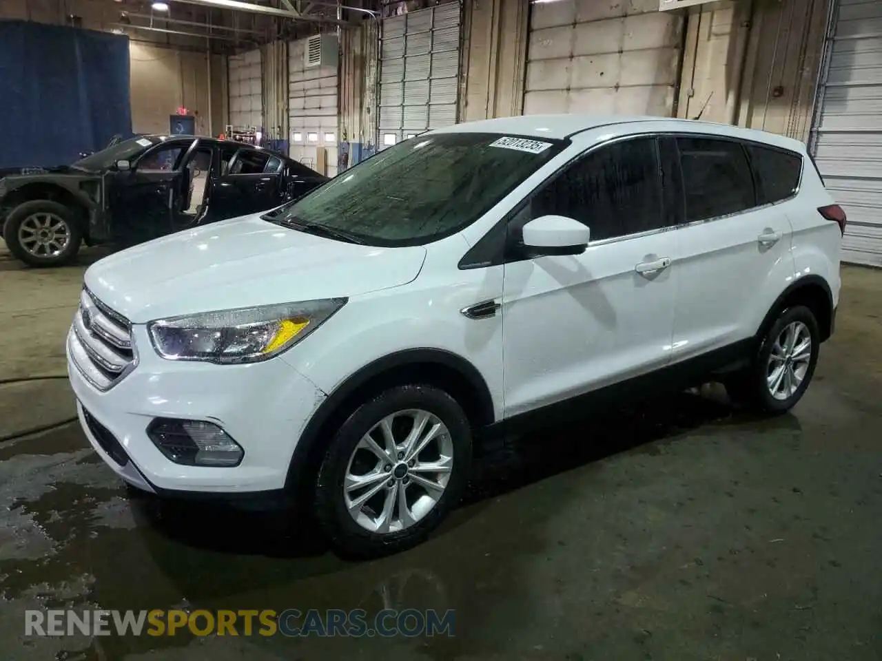 1 Photograph of a damaged car 1FMCU9GD2KUA77393 FORD ESCAPE 2019