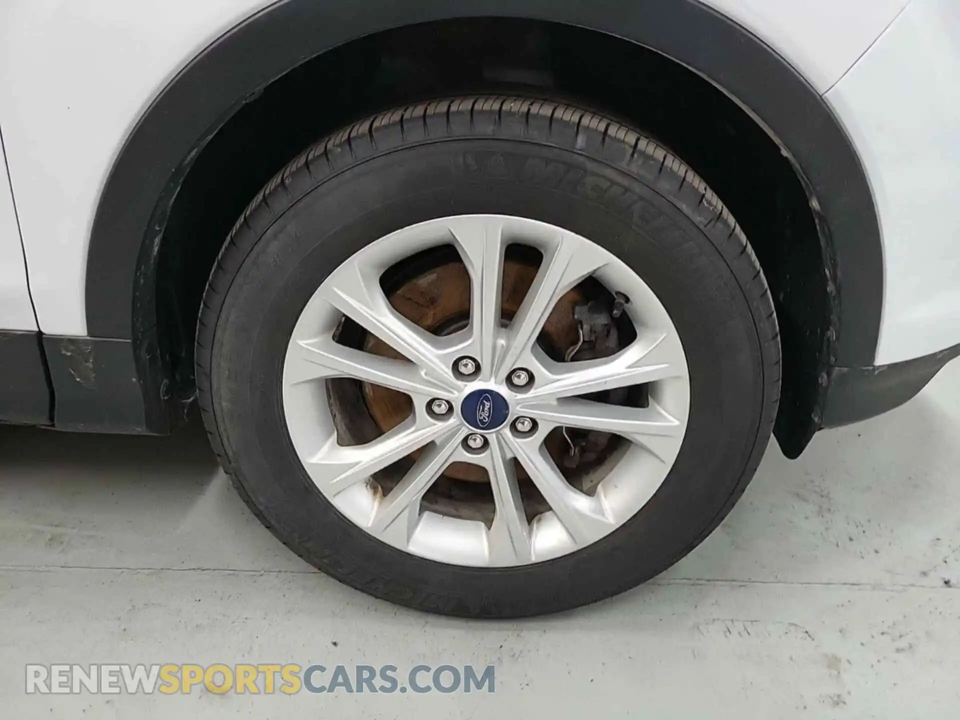 3 Photograph of a damaged car 1FMCU9GD2KUC07799 FORD ESCAPE 2019