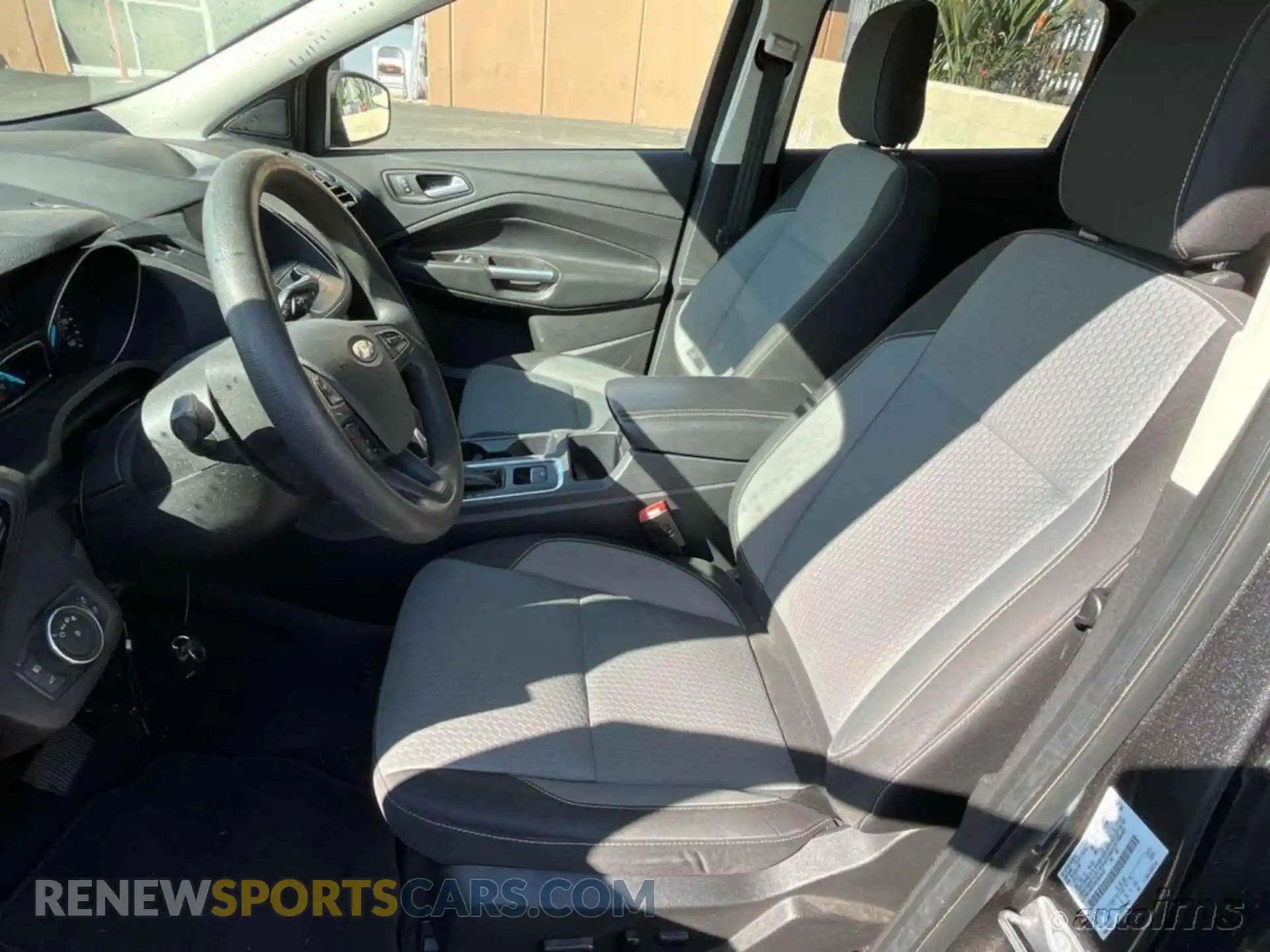 2 Photograph of a damaged car 1FMCU9GD3KUB33437 FORD ESCAPE 2019