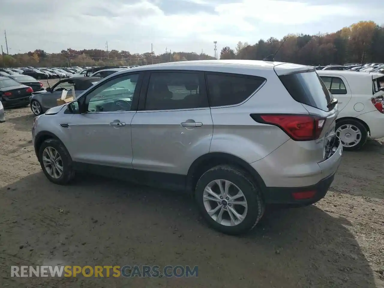 2 Photograph of a damaged car 1FMCU9GD4KUA08740 FORD ESCAPE 2019
