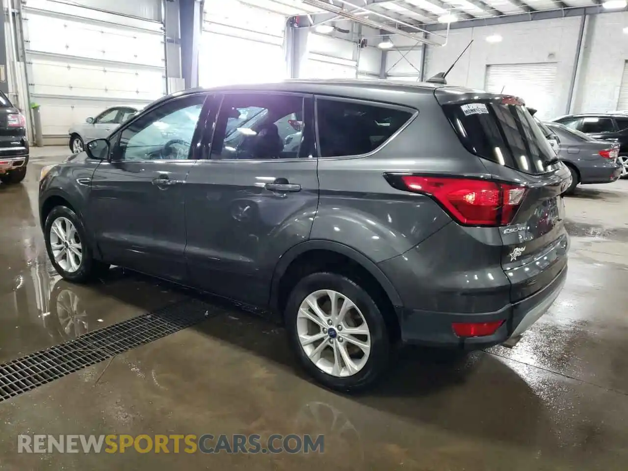 2 Photograph of a damaged car 1FMCU9GD4KUB03850 FORD ESCAPE 2019