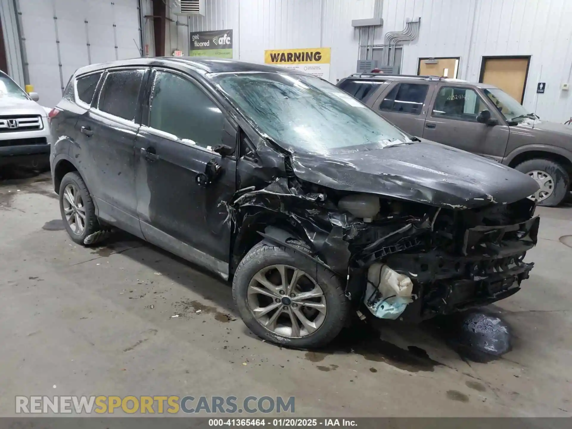 1 Photograph of a damaged car 1FMCU9GD4KUB30837 FORD ESCAPE 2019