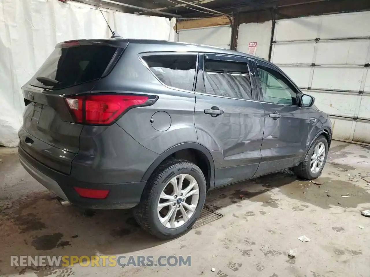 3 fotografías del automóvil dañado 1FMCU9GD4KUB41658 FORD ESCAPE 2019