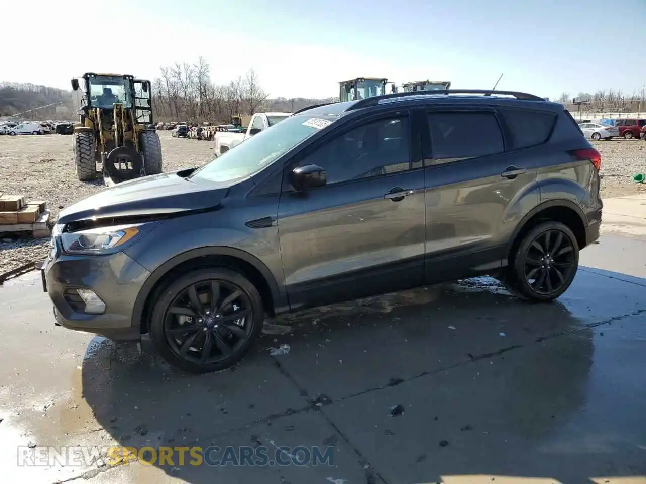 1 Photograph of a damaged car 1FMCU9GD4KUB85496 FORD ESCAPE 2019