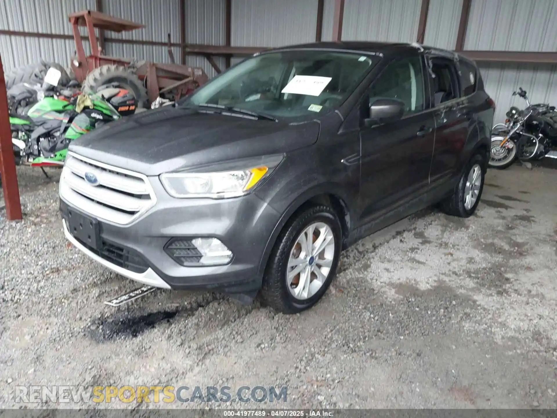 2 fotografías del automóvil dañado 1FMCU9GD5KUC21311 FORD ESCAPE 2019