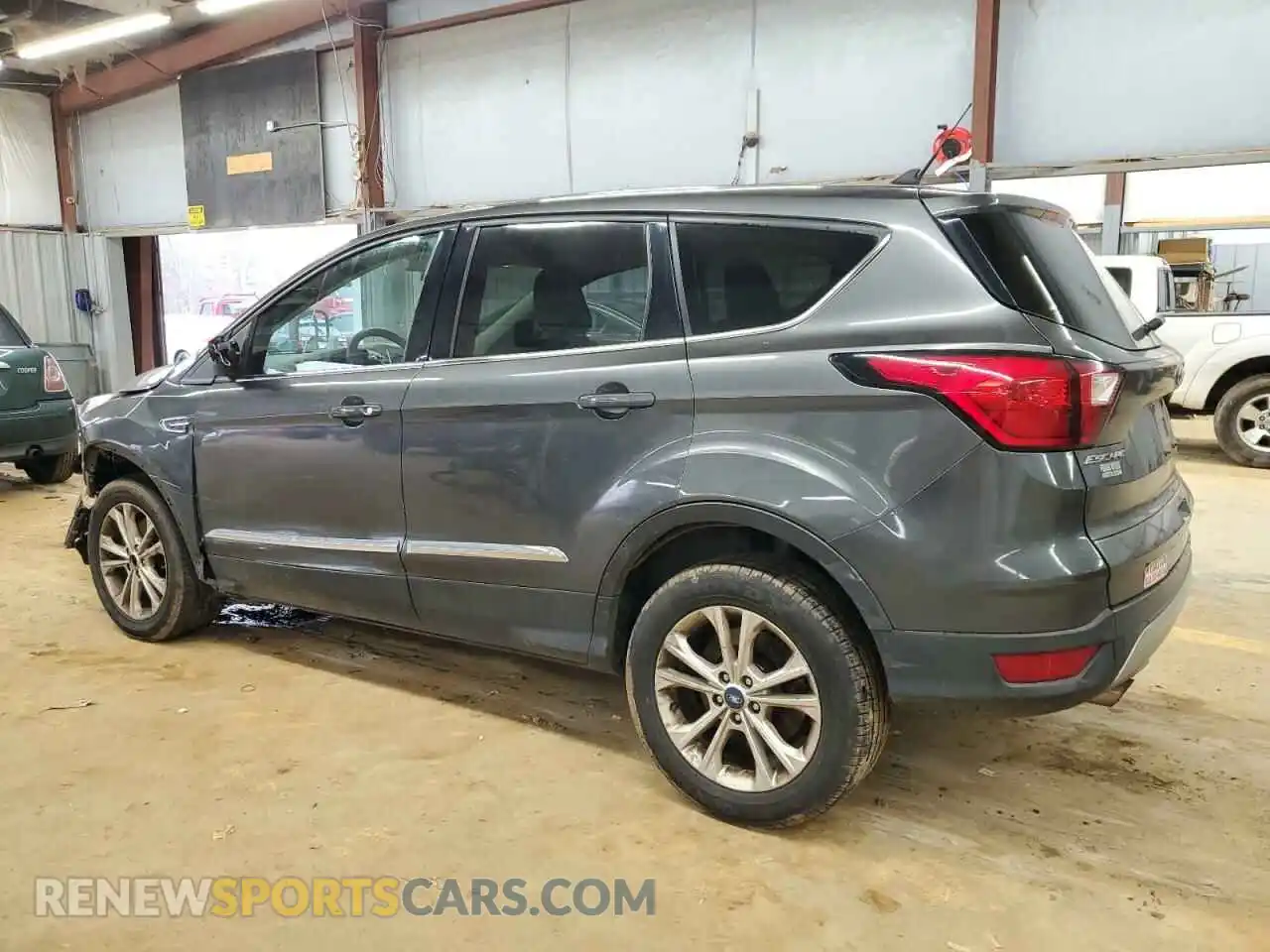 2 Фотография поврежденного автомобиля 1FMCU9GD7KUA52392 FORD ESCAPE 2019