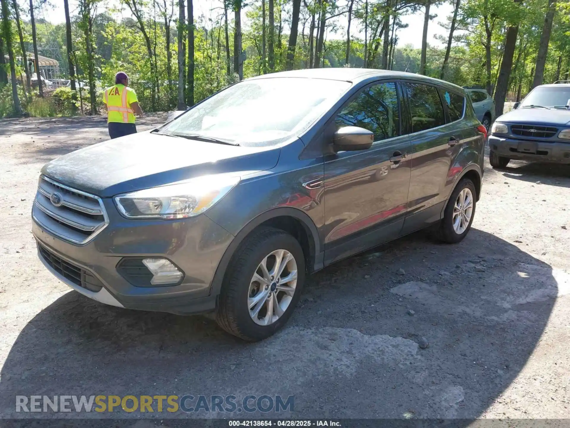 2 Photograph of a damaged car 1FMCU9GD7KUB23316 FORD ESCAPE 2019
