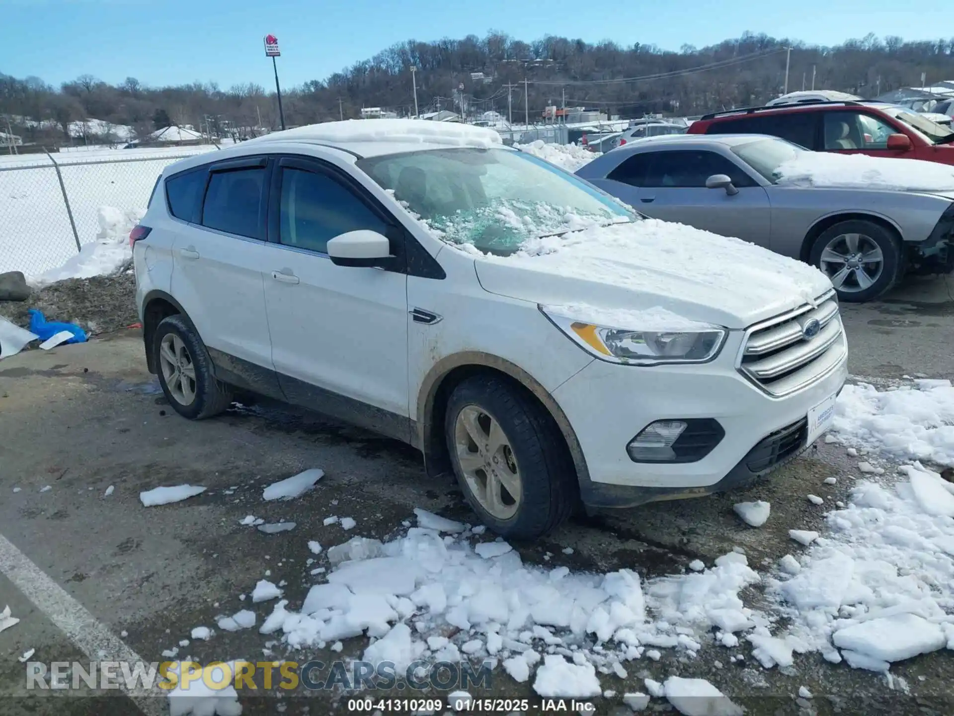 1 Photograph of a damaged car 1FMCU9GD7KUC06759 FORD ESCAPE 2019