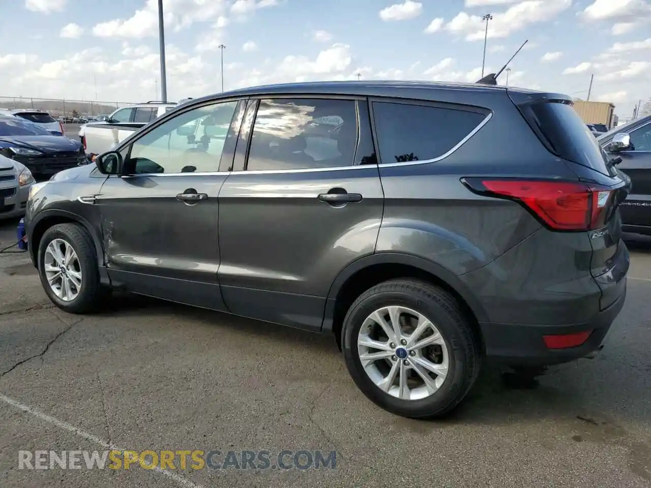 2 Photograph of a damaged car 1FMCU9GD8KUA30952 FORD ESCAPE 2019