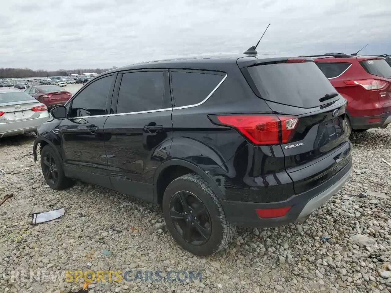 2 Photograph of a damaged car 1FMCU9GD8KUA52319 FORD ESCAPE 2019