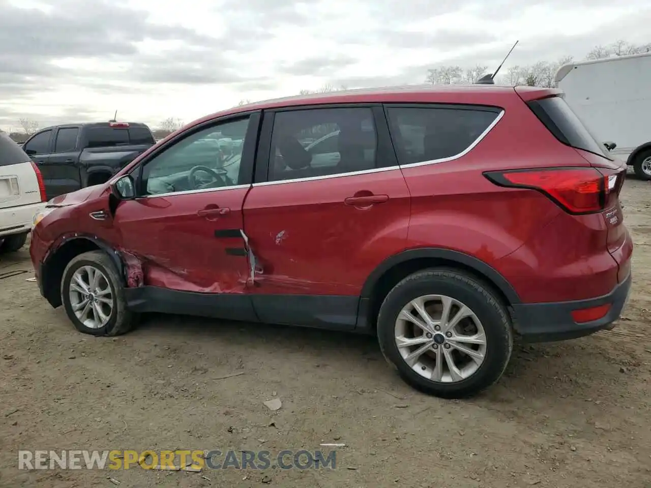 2 Photograph of a damaged car 1FMCU9GD8KUA91072 FORD ESCAPE 2019