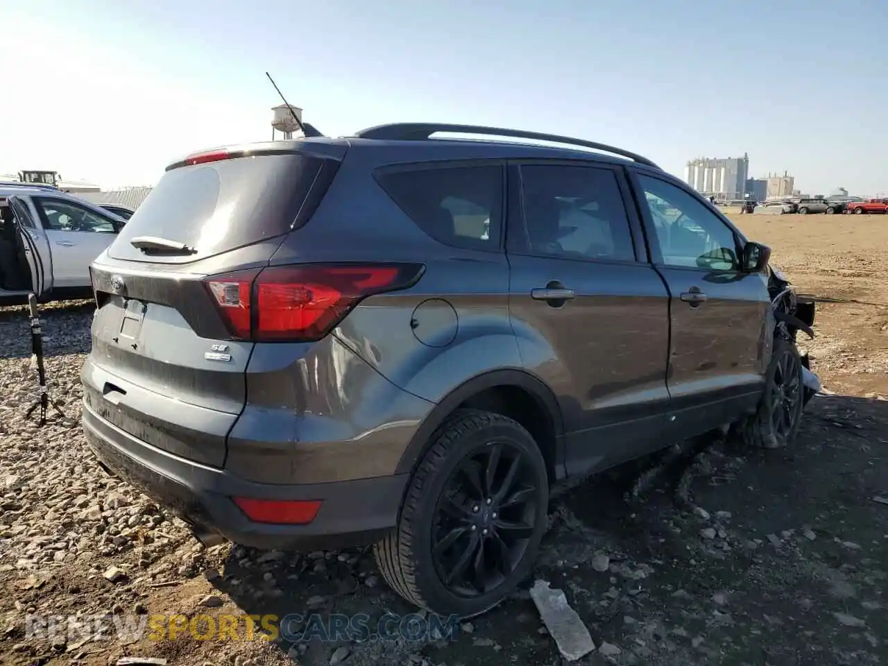 3 Photograph of a damaged car 1FMCU9GD8KUB09229 FORD ESCAPE 2019