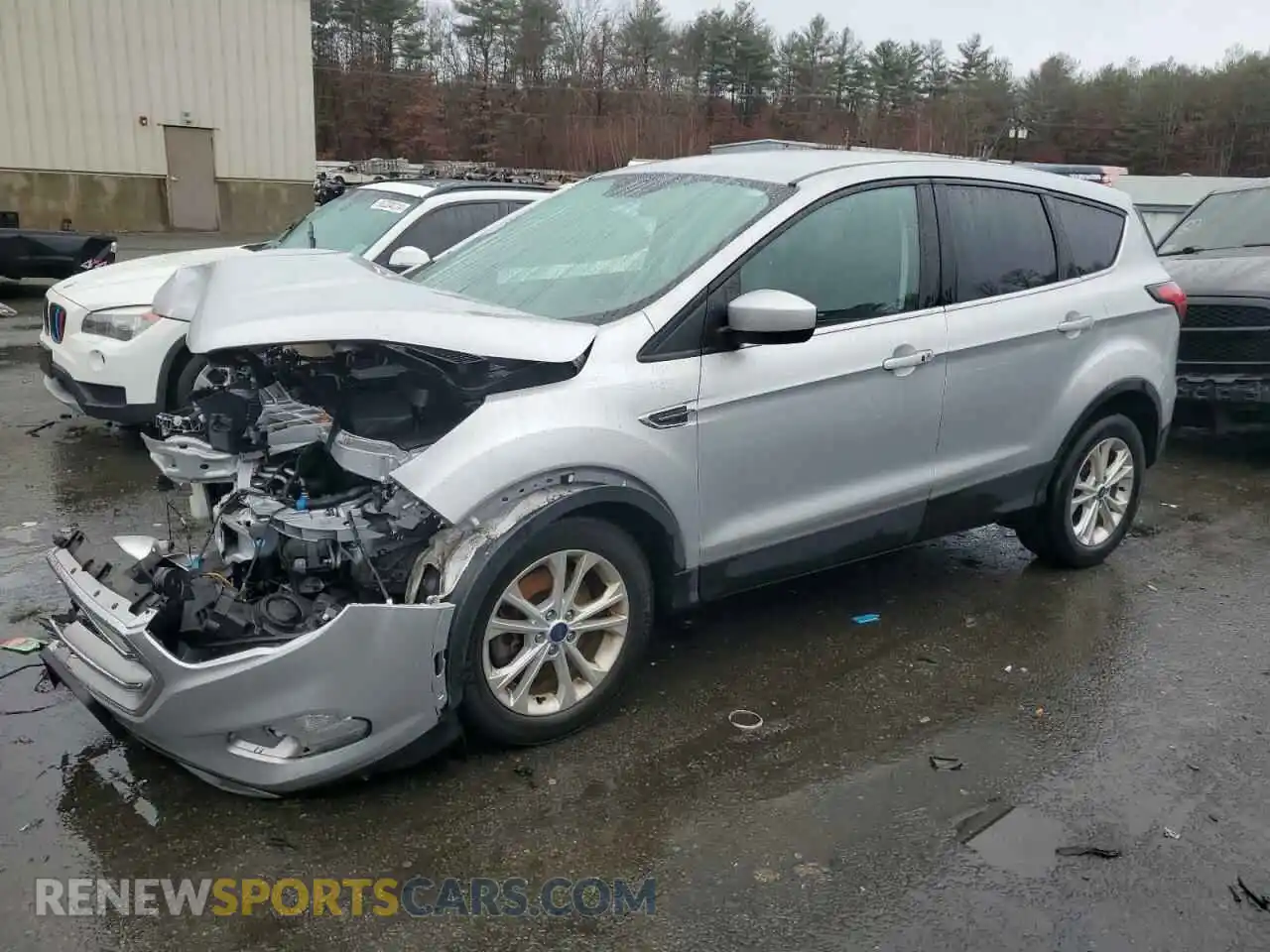 1 Photograph of a damaged car 1FMCU9GD9KUB41476 FORD ESCAPE 2019