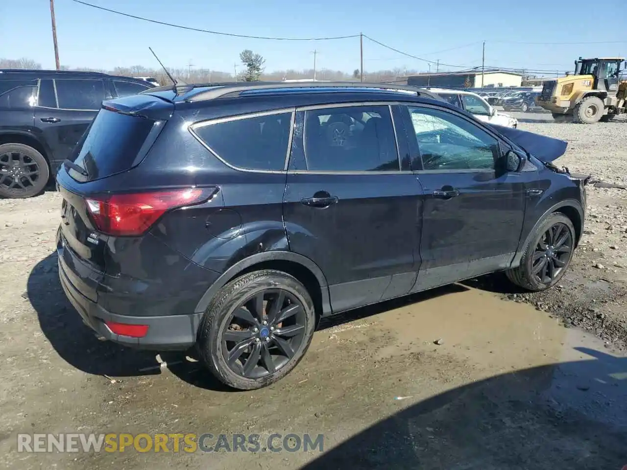 3 Photograph of a damaged car 1FMCU9GDXKUB18790 FORD ESCAPE 2019