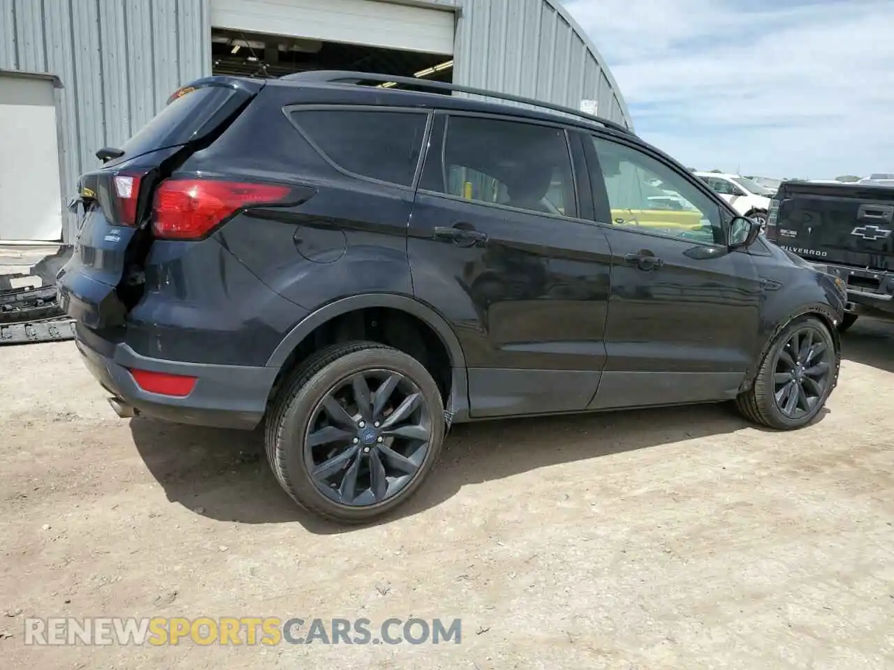 3 Photograph of a damaged car 1FMCU9GDXKUB59677 FORD ESCAPE 2019