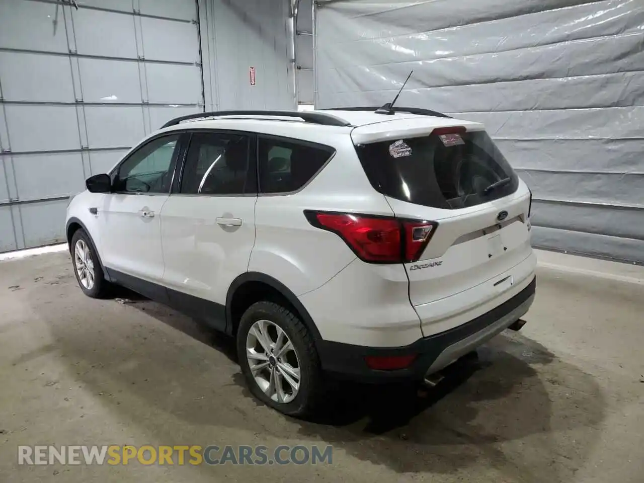 2 Photograph of a damaged car 1FMCU9HD0KUA08586 FORD ESCAPE 2019