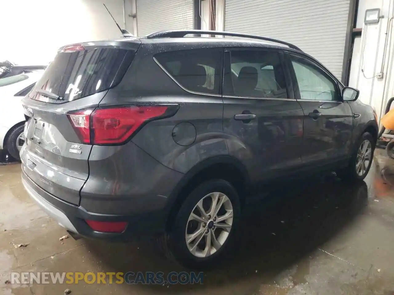 3 Фотография поврежденного автомобиля 1FMCU9HD3KUA48161 FORD ESCAPE 2019