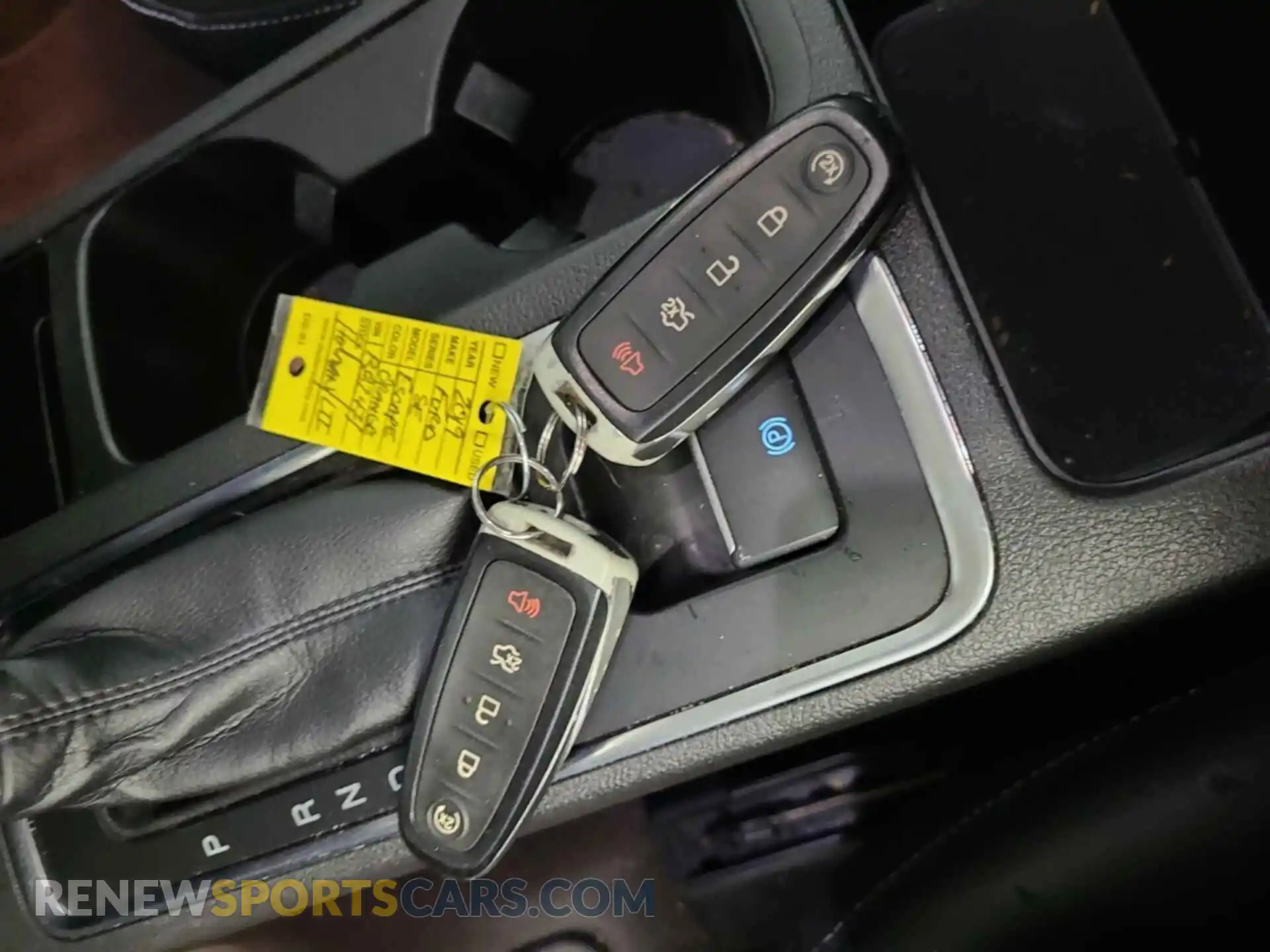 2 Photograph of a damaged car 1FMCU9HD8KUB82471 FORD ESCAPE 2019