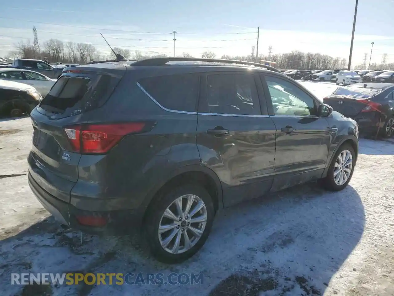 3 Photograph of a damaged car 1FMCU9HD8KUB85502 FORD ESCAPE 2019