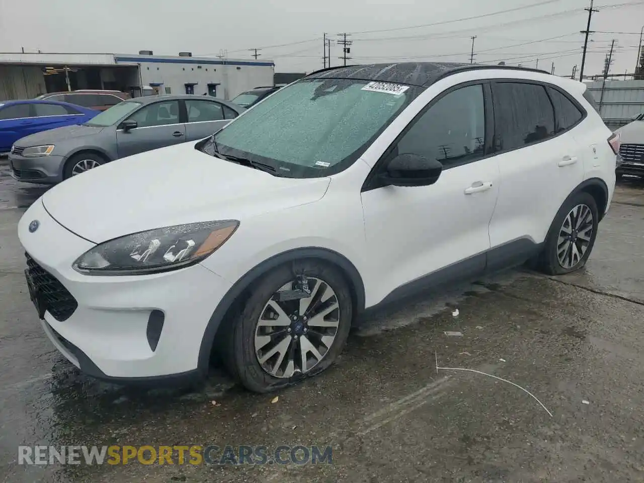 1 Photograph of a damaged car 1FMCU0BZ4LUC32901 FORD ESCAPE 2020
