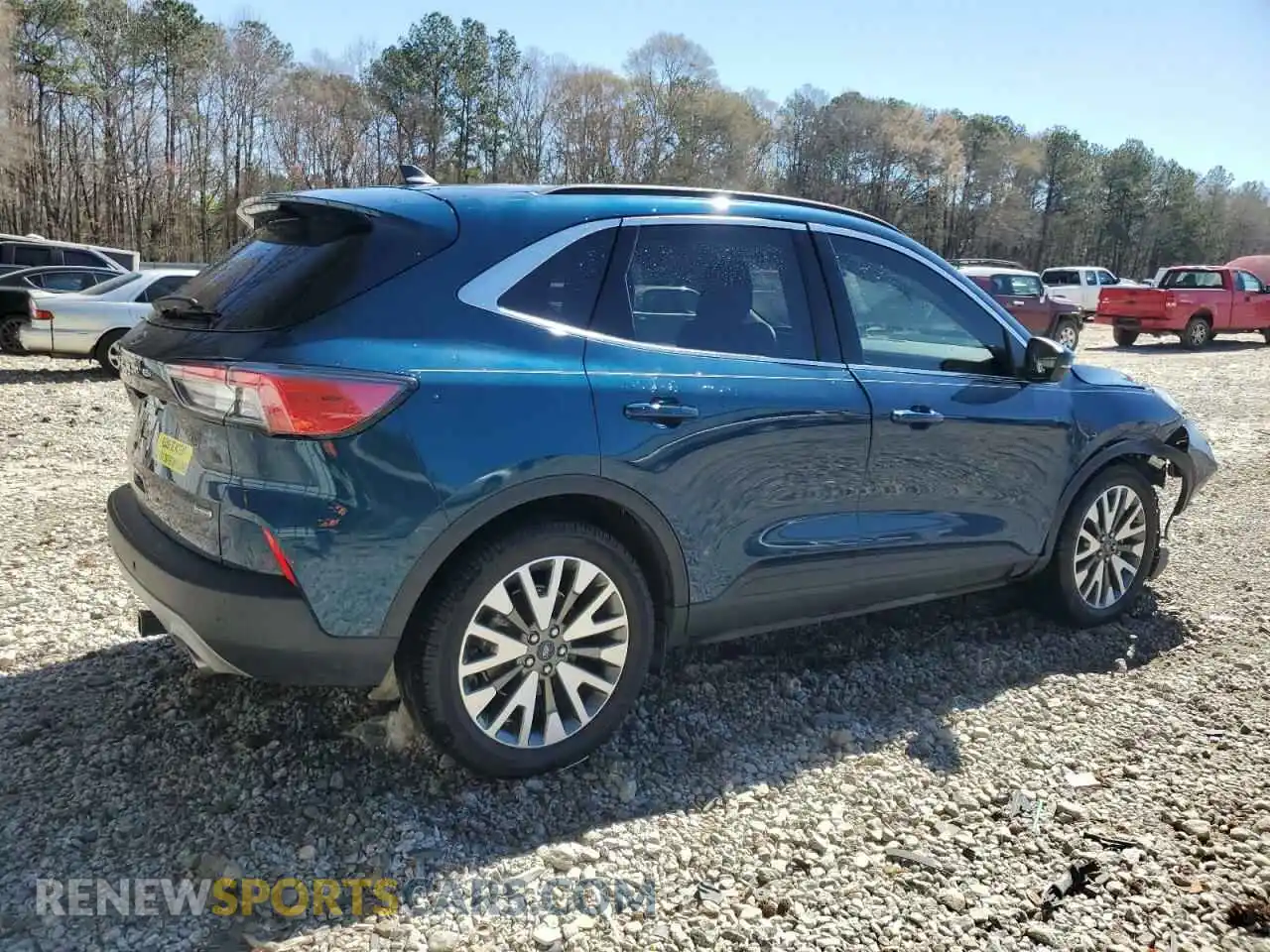3 Photograph of a damaged car 1FMCU0DZ0LUB66473 FORD ESCAPE 2020