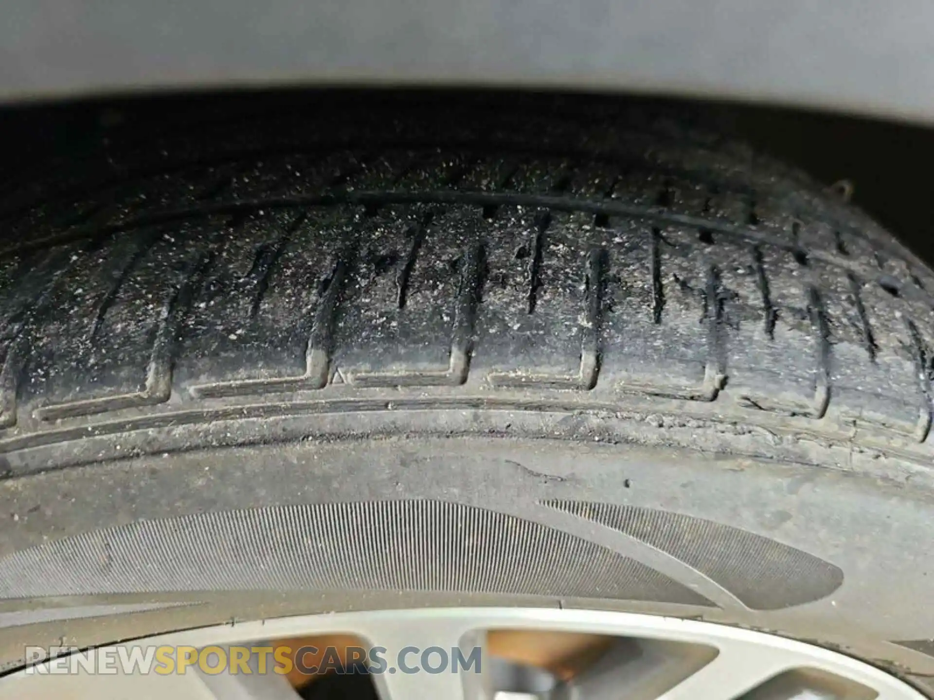2 Photograph of a damaged car 1FMCU0DZXLUB83071 FORD ESCAPE 2020