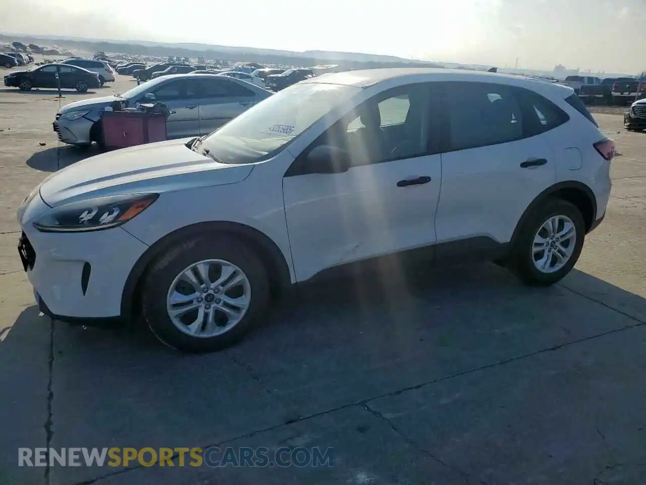 1 Photograph of a damaged car 1FMCU0F60LUA31383 FORD ESCAPE 2020