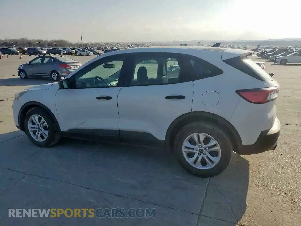 2 Photograph of a damaged car 1FMCU0F60LUA31383 FORD ESCAPE 2020