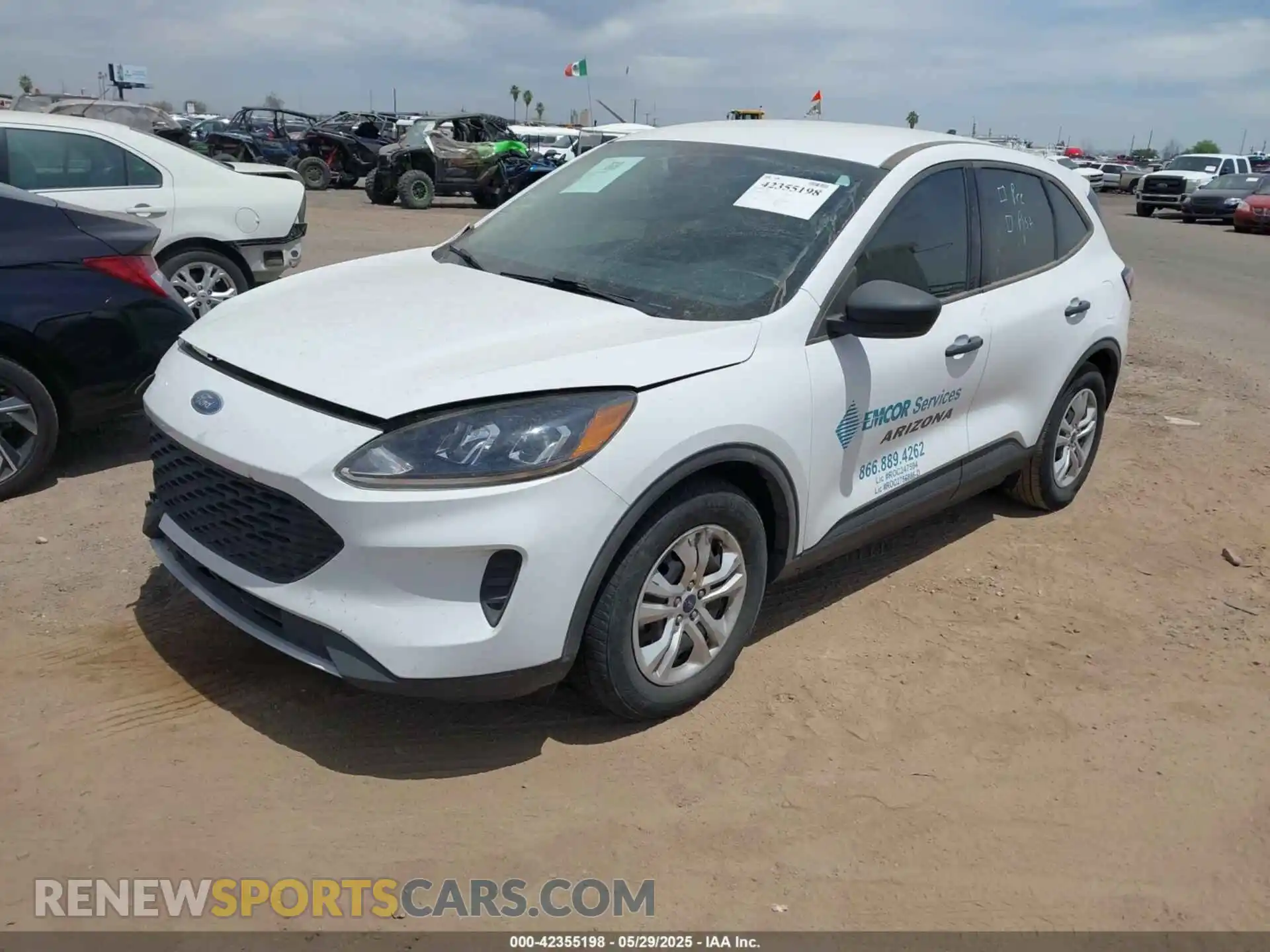 2 Фотография поврежденного автомобиля 1FMCU0F60LUB18555 FORD ESCAPE 2020