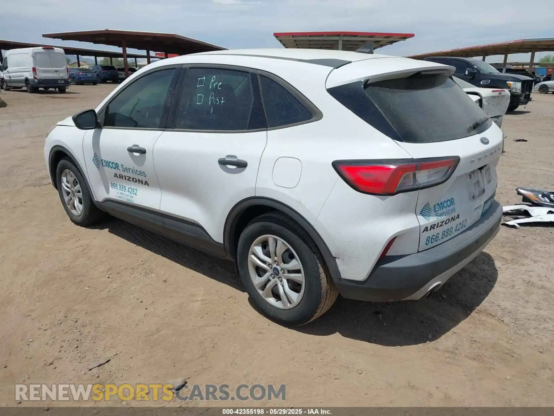 3 Фотография поврежденного автомобиля 1FMCU0F60LUB18555 FORD ESCAPE 2020