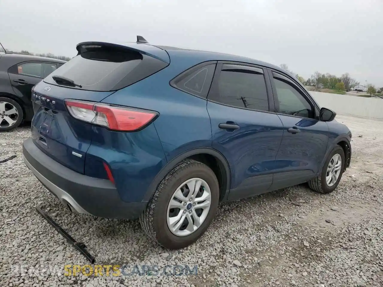 3 Photograph of a damaged car 1FMCU0F68LUA72764 FORD ESCAPE 2020